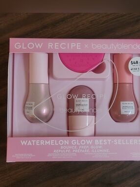 GLoW RECIPE X Beauty Bender Watermelon Glow Best-Sellers Kit
